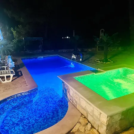 Paradisio Ruheoase - Pool - Klima - Kueche - Parken * Milna (Brac)