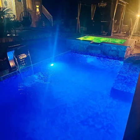 Villa Paradisio Ruheoase - Pool - Klima - Kueche - Parken