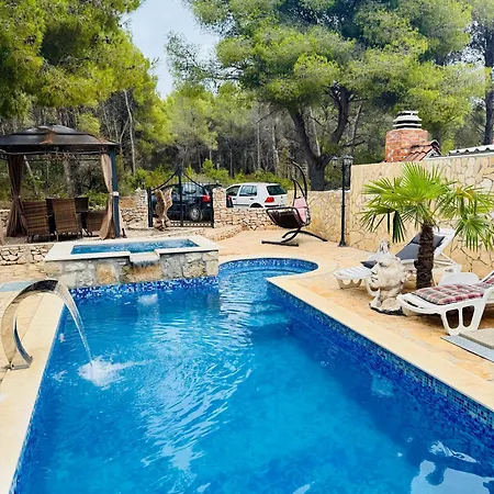 Paradisio Ruheoase - Pool - Klima - Kueche - Parken Milna (Brac)