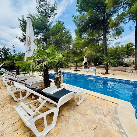 Paradisio Ruheoase - Pool - Klima - Kueche - Parken Villa