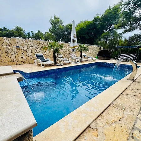 Paradisio Ruheoase - Pool - Klima - Kueche - Parken Villa *